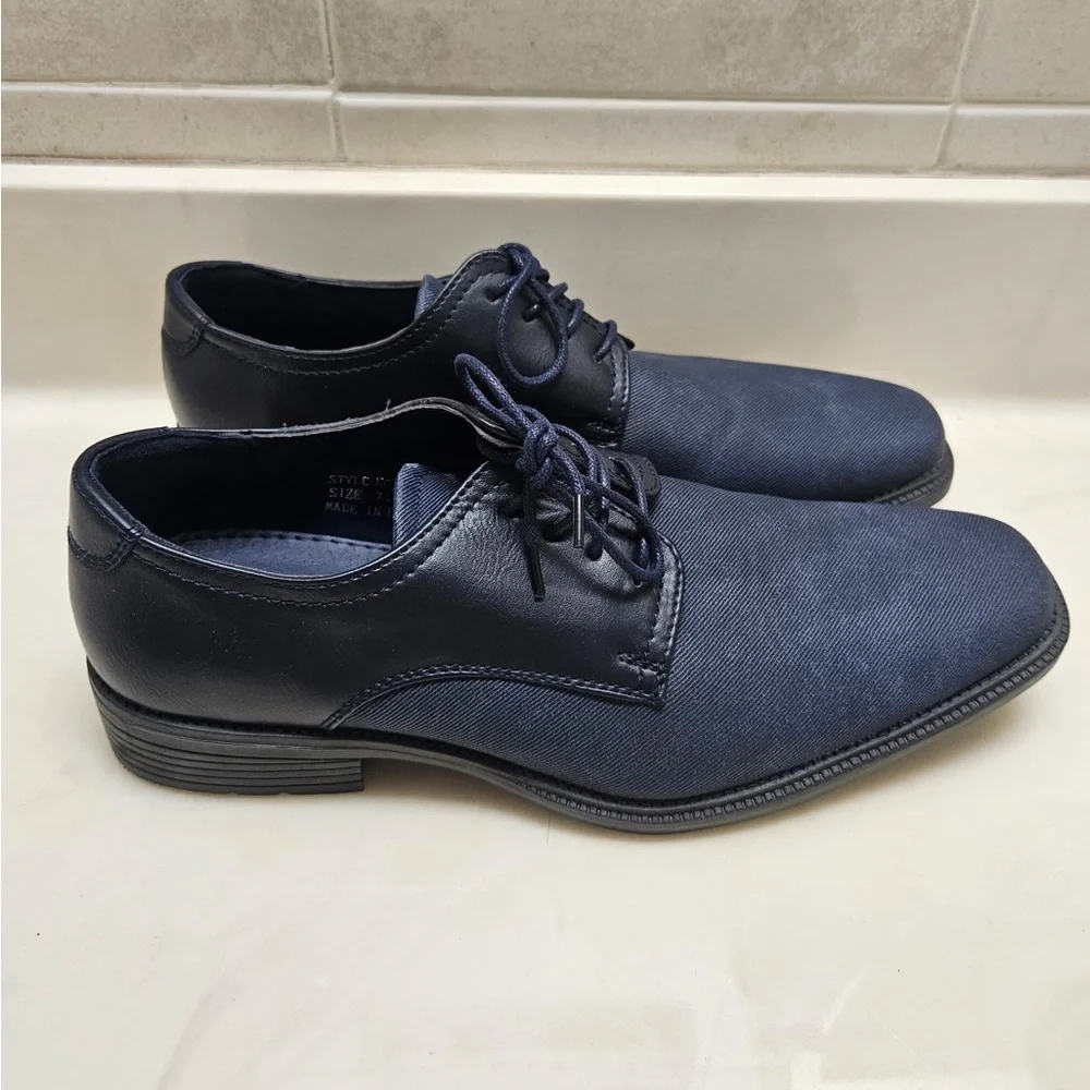 Dream Seek Classic Dress Shoes Men’s 7.5 Navy Lace-Up Black Lace Area